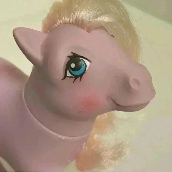 1984 G1 My Little Pony Lavender  Satin ‘n Lace special mail order pony: - Picture 3 of 6